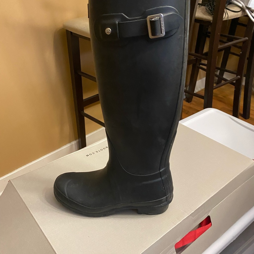 Hunter Boots size 5, worn once - Picture 2 of 3